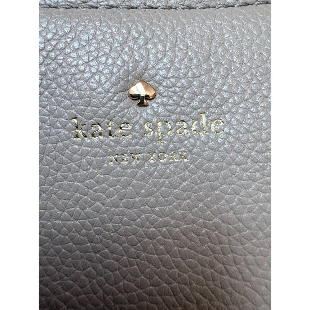 Authentic Kate Spade Larchmont Avenue Evangelie Nude Gray Handbag Satchel Cross - Picture 13 of 15